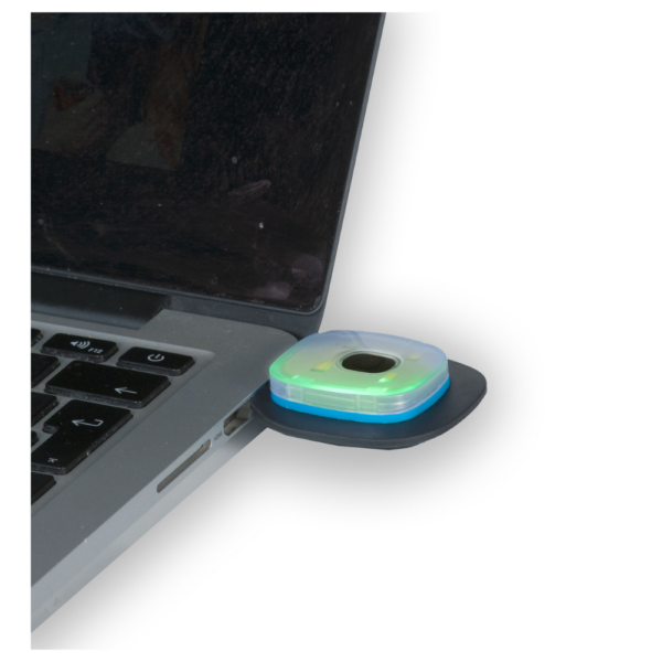 Beanie USB újratölthető LED-es fejlámpa töltés